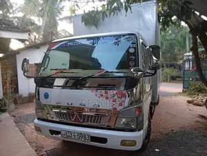 Mitsubishi Fuso 2003 Lorry (Used)