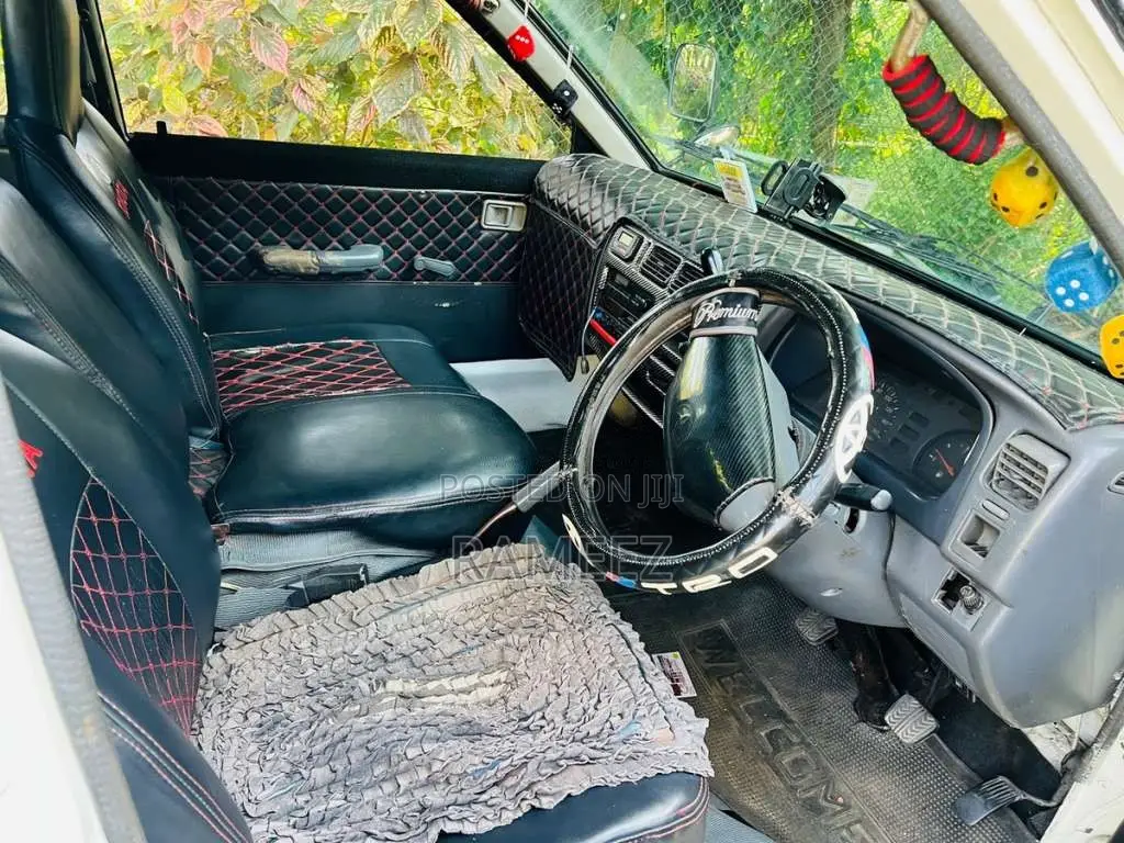 Toyota Toyota 1999 Lorry (Used)