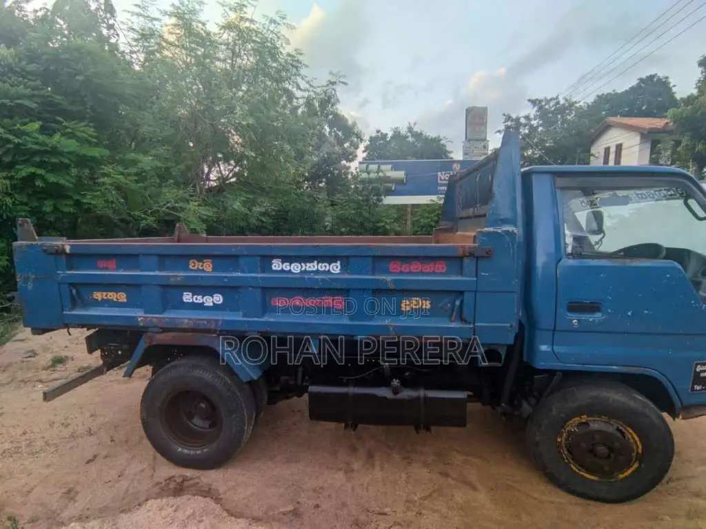 Toyota Dyna 1994 Lorry (Used)