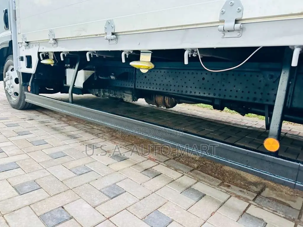 Isuzu ELF 2018 Lorry Unregistered (Recondition)