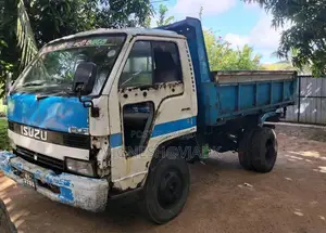 Isuzu ELF 350 TIPPER 1982 Lorry (Used)