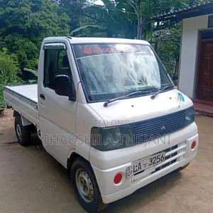 Mitsubishi GD-U61T 2001 Lorry (Used)