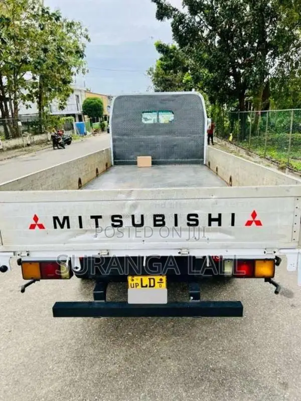Mitsubishi Canter 2000 Lorry (Used)