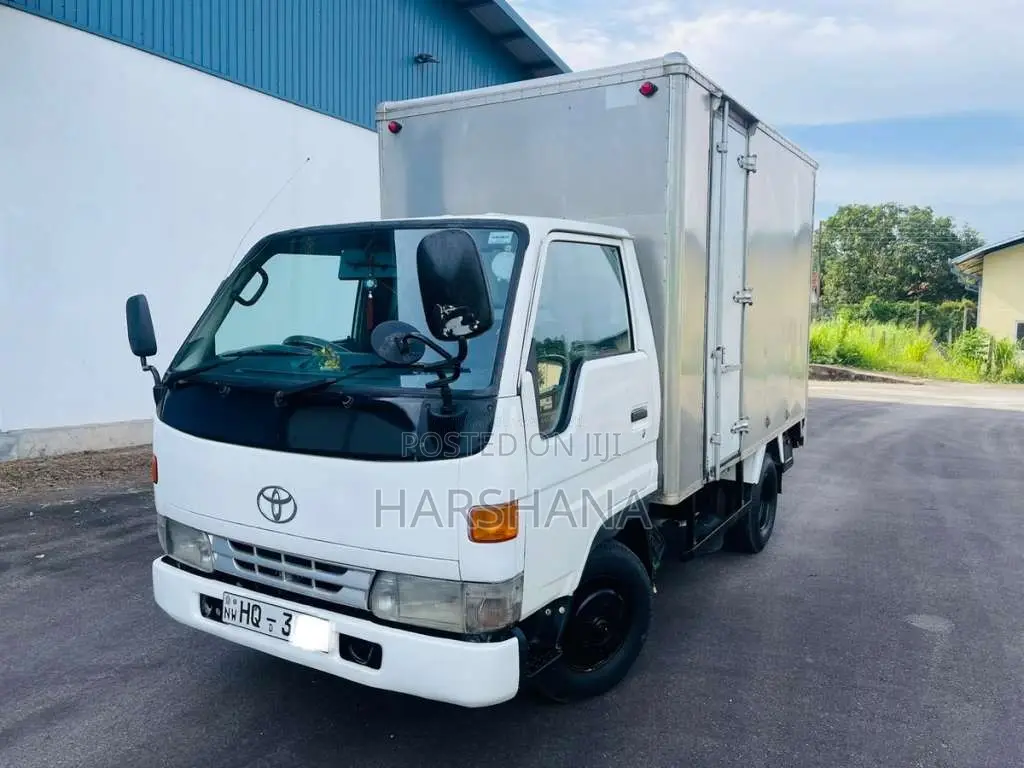 Toyota Dyna 1998 Lorry (Used)