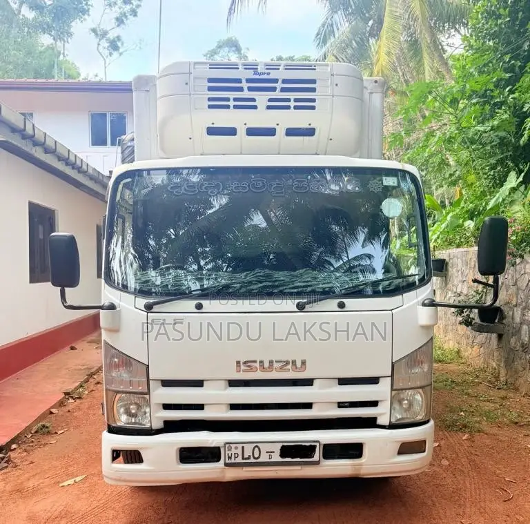 Isuzu Freezer 2014 Lorry (Used)