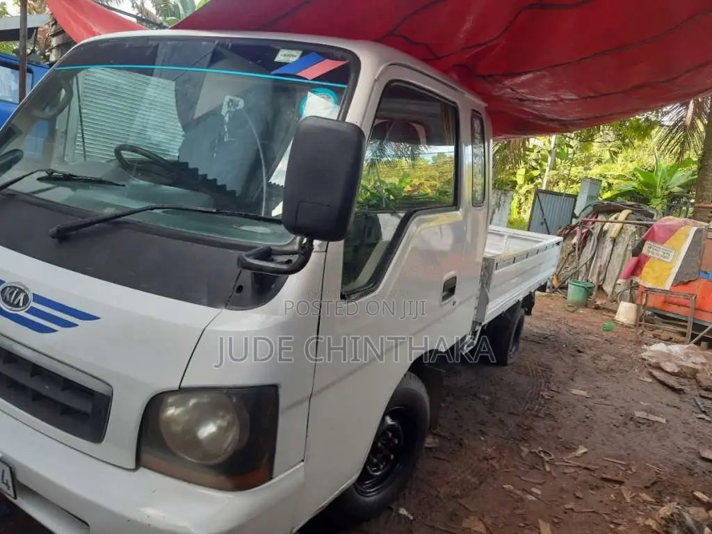 Kia K2700 2002 Lorry (Used)