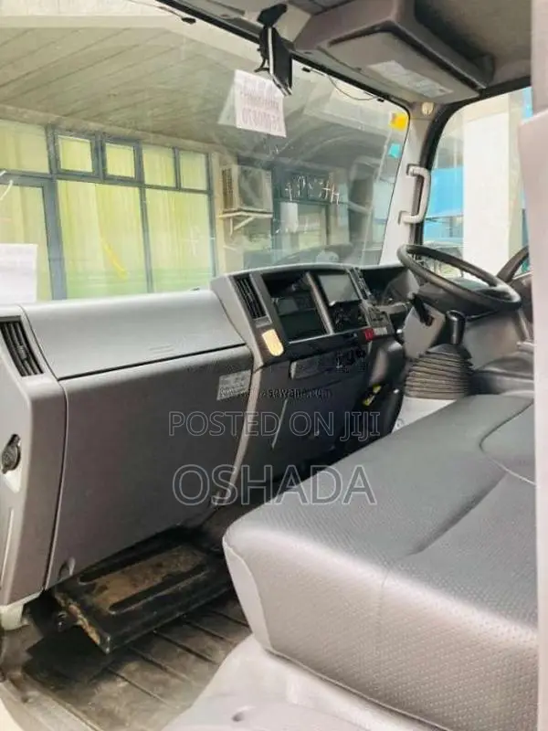 Isuzu ELF NPR85 FREEZER TRUCK 2019 Lorry (Used)
