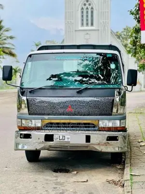 Mitsubishi Canter 2000 Lorry (Used)