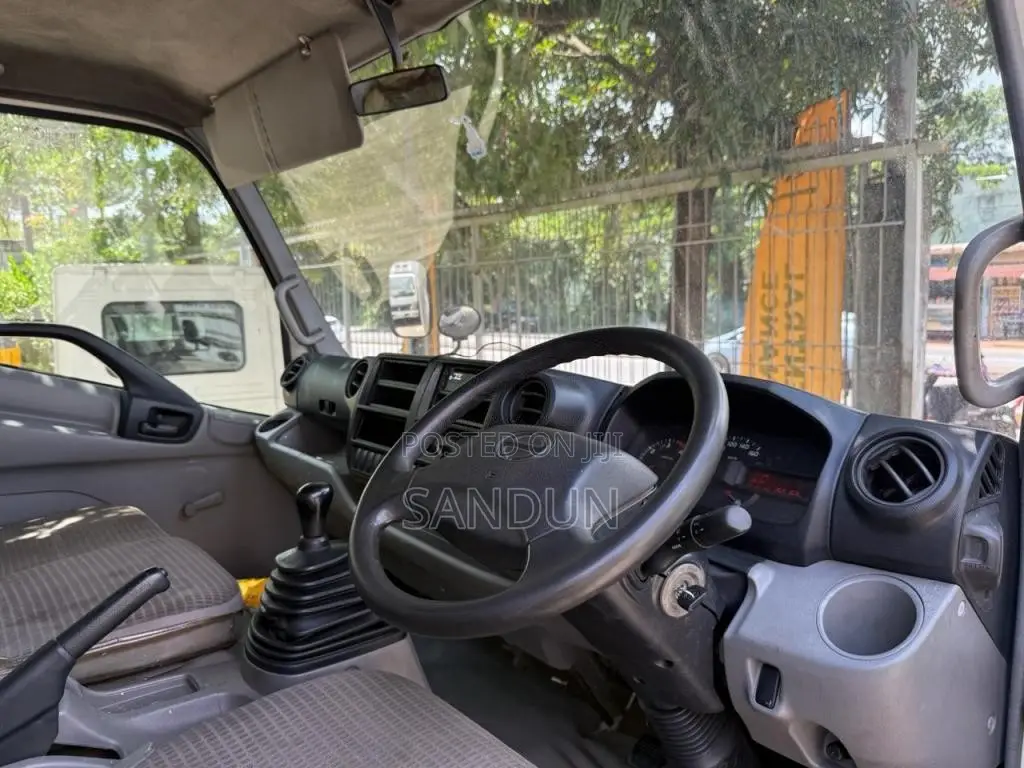 HINO Hino 2015 Lorry (Used)