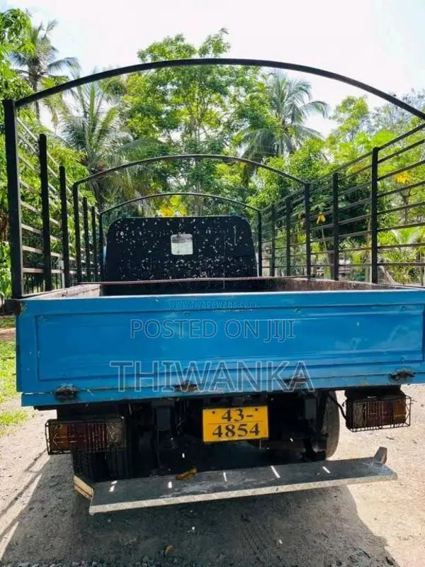 Isuzu ELF 1989 Lorry (Used)