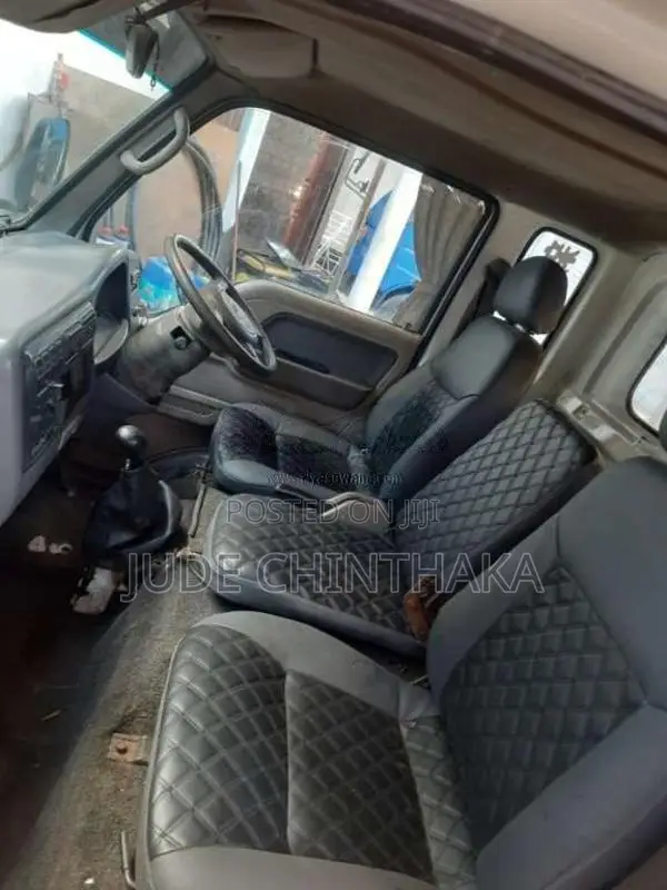 Kia K2700 2002 Lorry (Used)