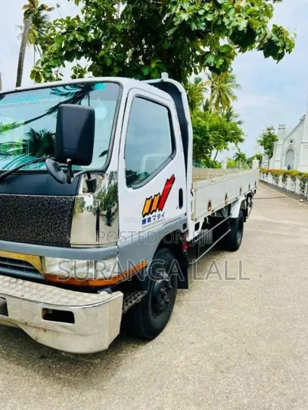 Mitsubishi Canter 2000 Lorry (Used)