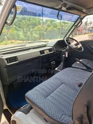 Mitsubishi Delica 1999 Lorry (Used)