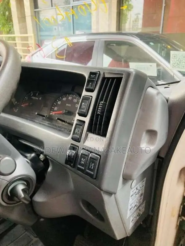 Isuzu ELF NPR88 FREEZER TRUCK 2019 Lorry (Used)