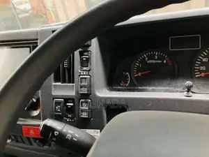 Isuzu ELF NPR85 FREEZER TRUCK 2019 Lorry (Used)