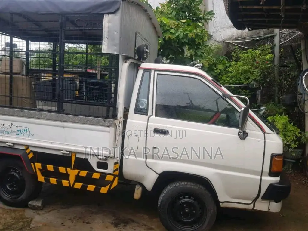 Toyota LiteAce 1995 Lorry (Used)