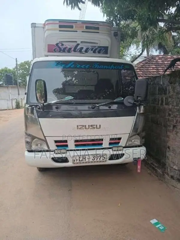Isuzu NPR Freezer 2005 Lorry (Used)