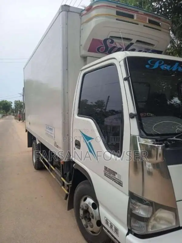 Isuzu NPR Freezer 2005 Lorry (Used)