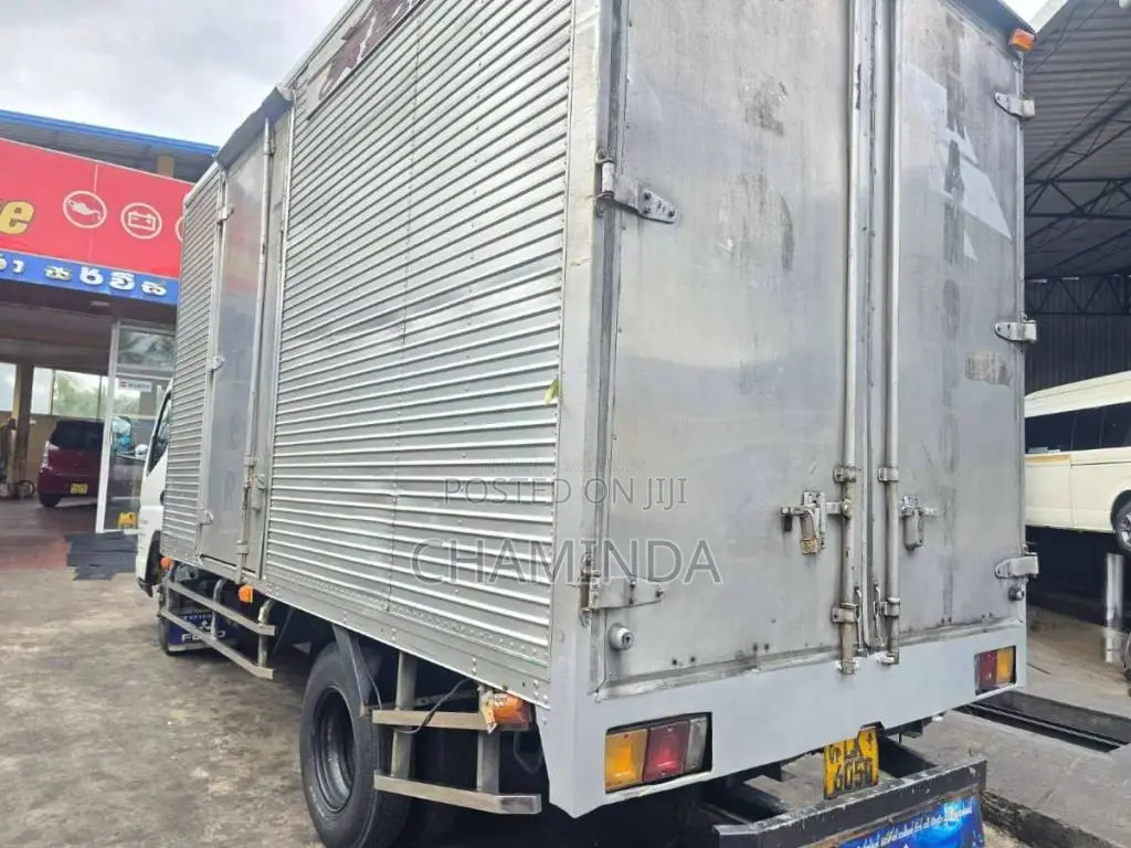 Mitsubishi Canter 2007 Lorry (Used)