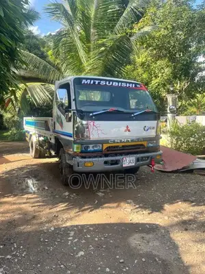 Mitsubishi Canter 1980 Lorry (Used)