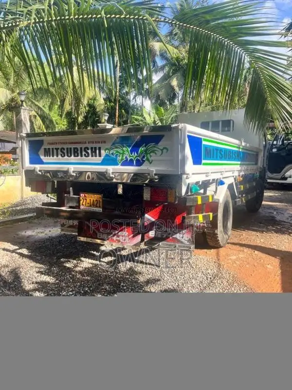 Mitsubishi Canter 1980 Lorry (Used)
