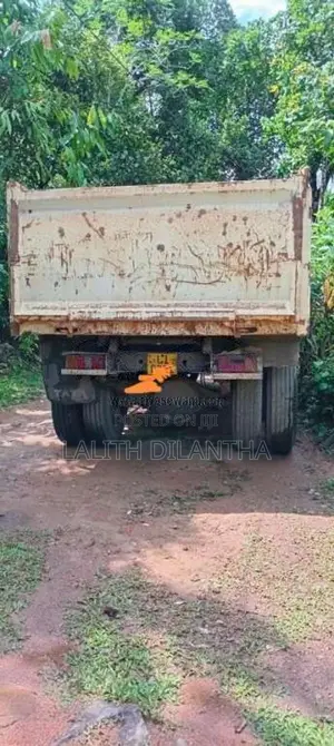 Tata 1615 2010 Lorry (Used)
