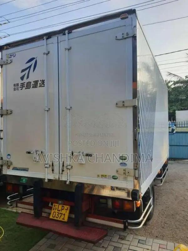 Mitsubishi Fuso 2011 Lorry (Used)