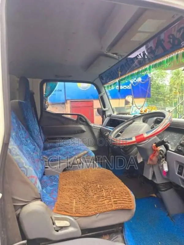 Mitsubishi Canter 2007 Lorry (Used)