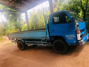 Isuzu ELF 1980 Lorry (Used)