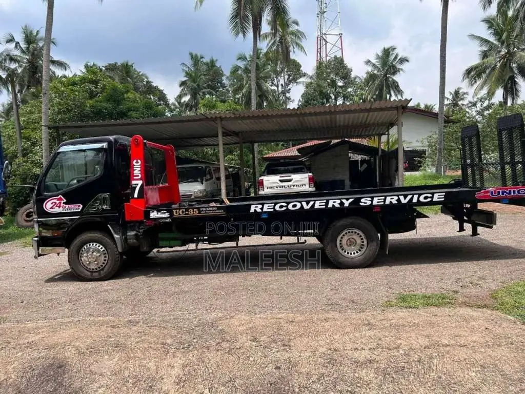 Mitsubishi Canter 2006 Lorry (Used)