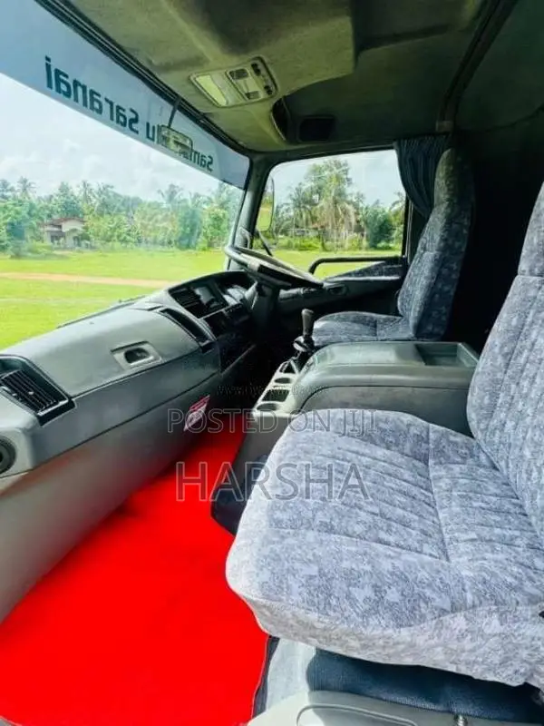 Mitsubishi Fuso 1999 Lorry (Used)