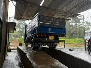 Mitsubishi Canter 2002 Lorry (Used)