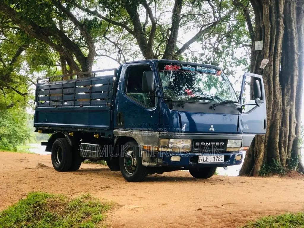 Mitsubishi Canter 2002 Lorry (Used)