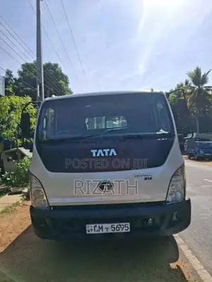 Tata ULTRA 812 2016 Lorry (Used)