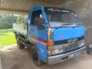 Isuzu Nkr 58e 1988 Lorry (Used)