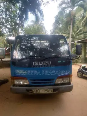 Isuzu ELF 1999 Lorry (Used)