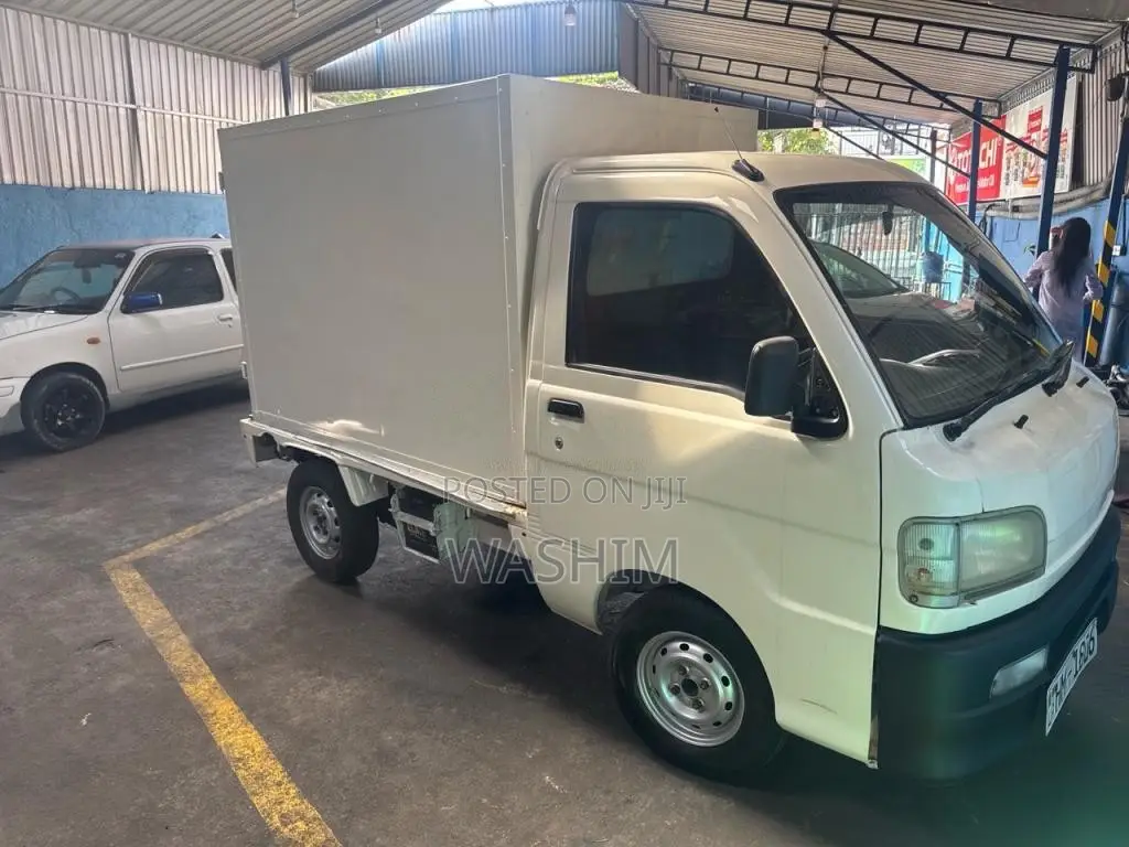 Daihatsu Freezer 2003 Lorry (Used)