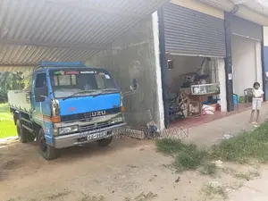 Isuzu Nkr 58e 1988 Lorry (Used)