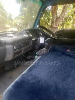 Isuzu ELF 1999 Lorry (Used)