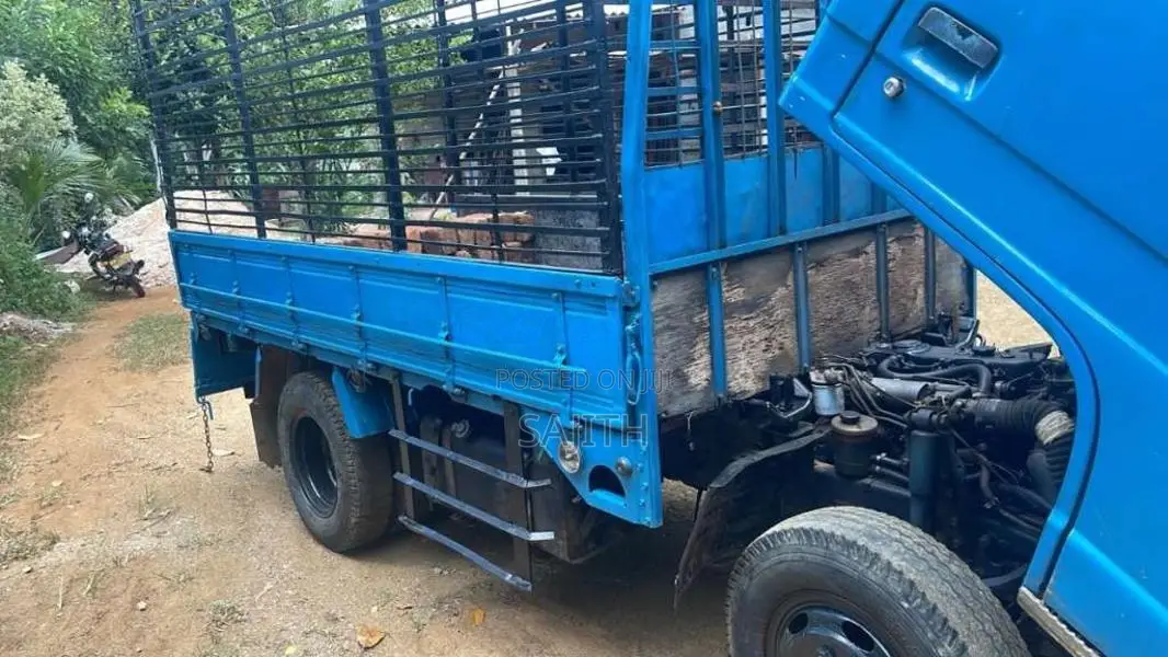 Isuzu Lorry Isuzu 1990 Lorry (Used)