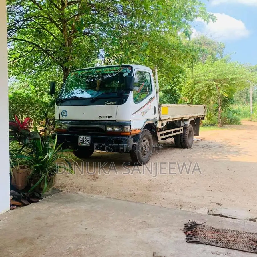 Mitsubishi Canter 1992 Lorry (Used)