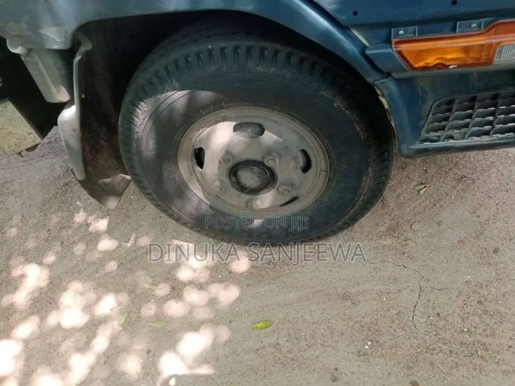 Mitsubishi Canter 1992 Lorry (Used)