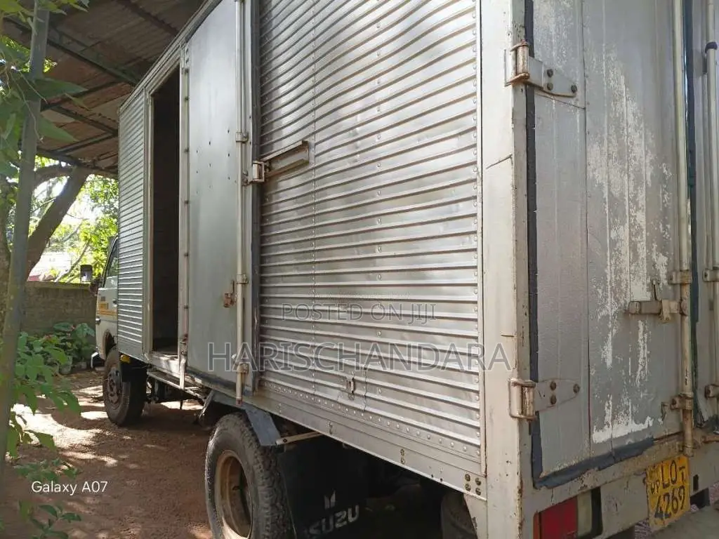 Mahindra Optimo 2017 Lorry (Used)