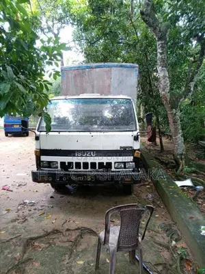 Isuzu Npr 1985 Lorry (Used)