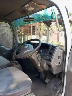 Mazda Titan 2005 Lorry (Used)