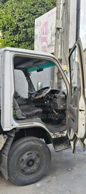 Isuzu 4hf1 2002 Lorry (Used)