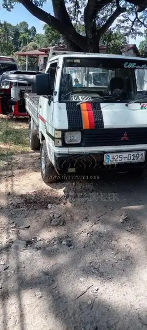 Mitsubishi Delica 1980 Lorry (Used)