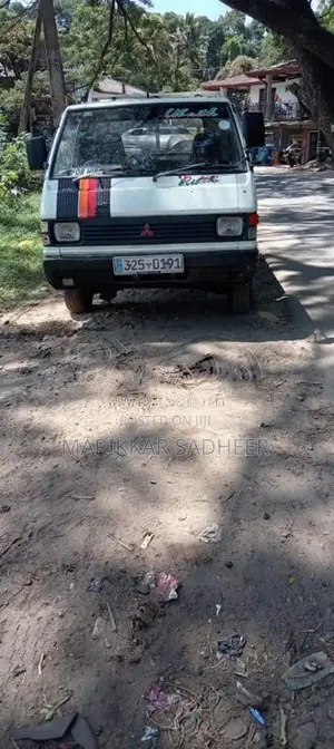 Mitsubishi Delica 1980 Lorry (Used)