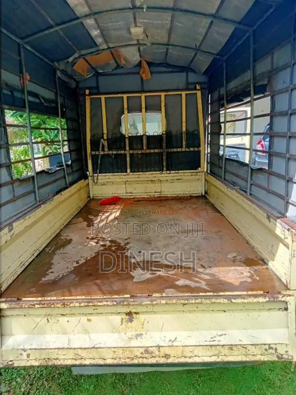 Tata Dimo Batta 2011 Lorry (Used)