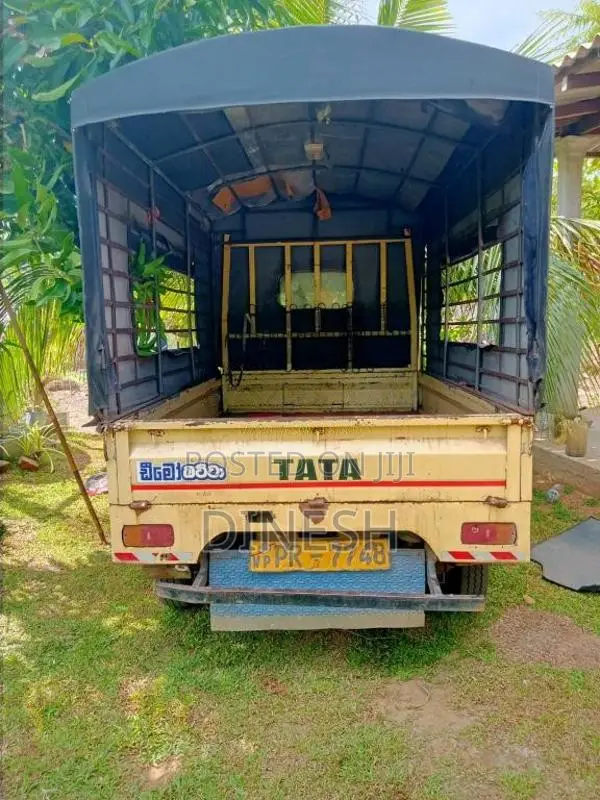 Tata Dimo Batta 2011 Lorry (Used)